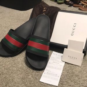 Authentic Men’s Gucci Slides!!